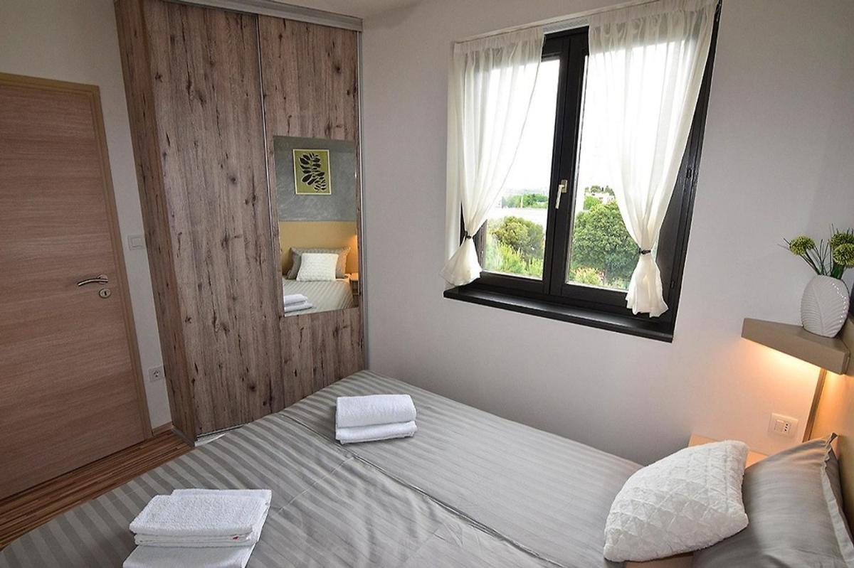 Sole Pula Apartman-Near Beach Bagian luar foto